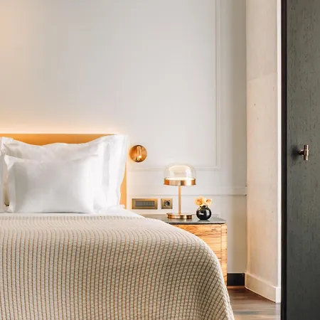 Mythic Sana Downtown 5*