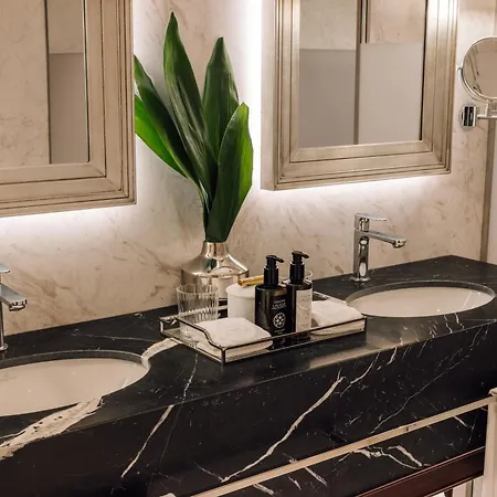 Mythic Sana Downtown Hotel
