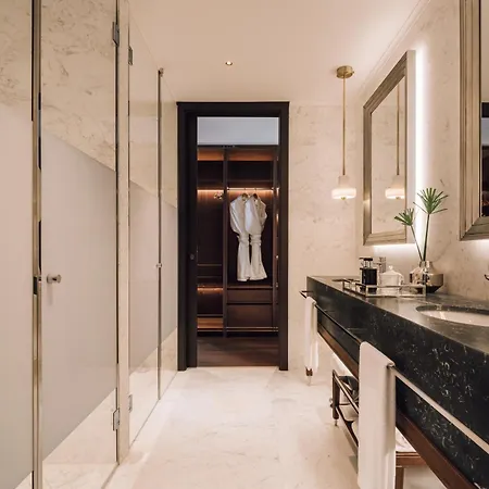 Mythic Sana Downtown 5*